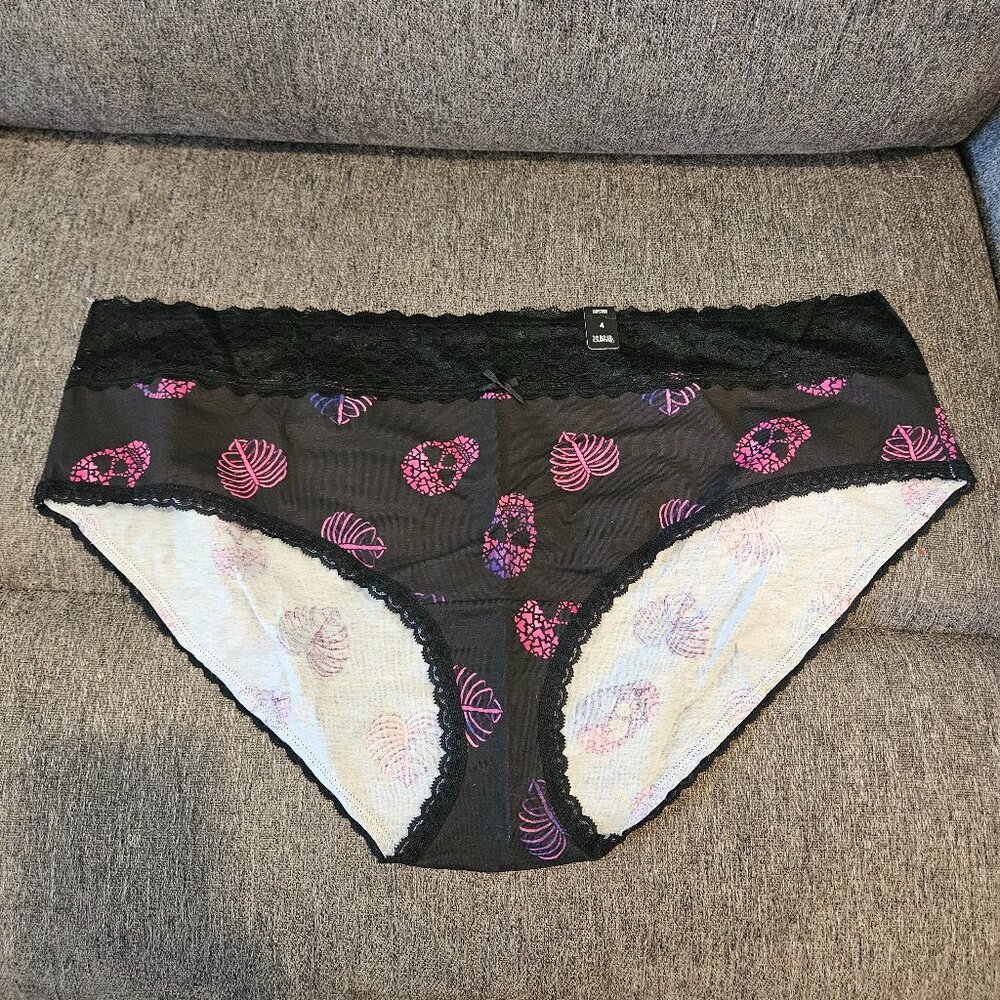 Torrid Cotton Love Skull Hipster Panty Black and Pink size 4x